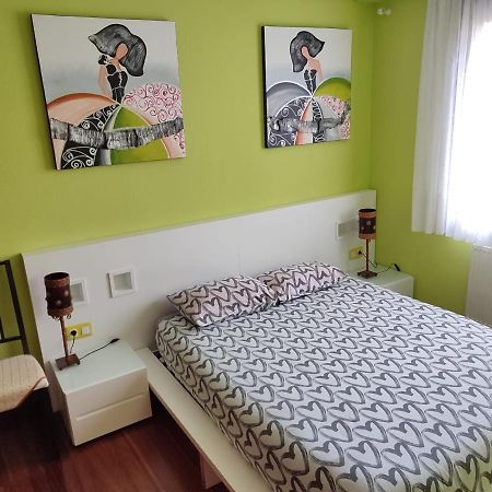 Апартаменти Apartamento Con Piscinas Кастро-Урдіалес Екстер'єр фото