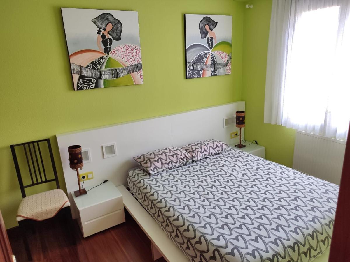 Апартаменти Apartamento Con Piscinas Кастро-Урдіалес Екстер'єр фото